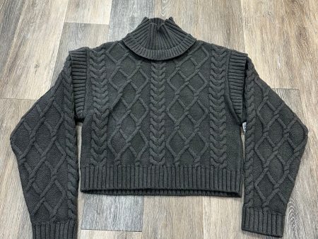 Sweater By Central Park West In Grey, Size: S For Cheap