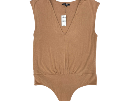 Top Short Sleeve By Express In Tan, Size: L Online